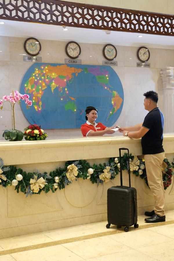 Royal J Hotel Себу Экстерьер фото